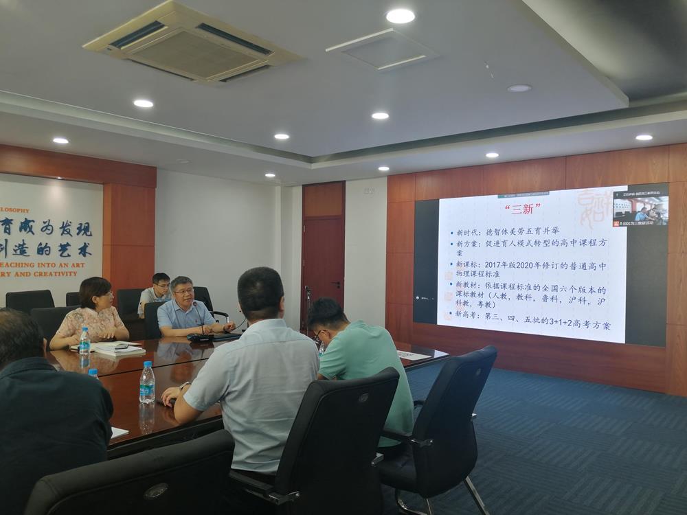 d4dfec84d1194209a6cc719cf104c1cb.jpg