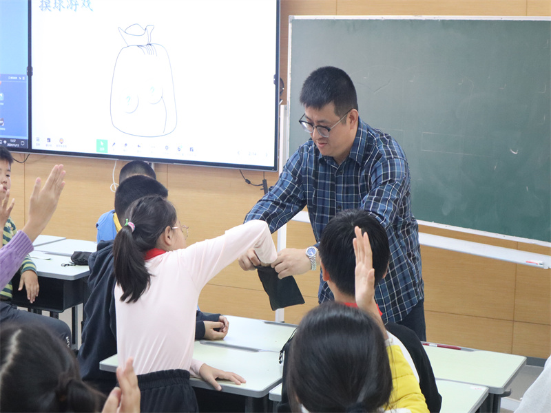 d505ca2bdec5433d97f1379739747ef2.jpg