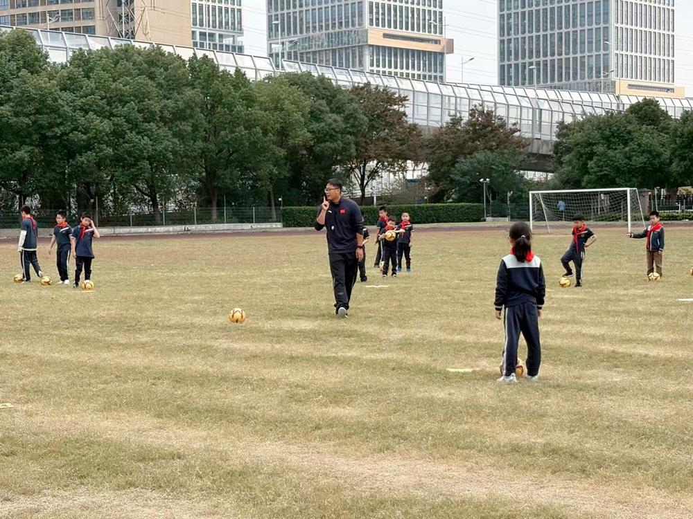 d37b190fa89a43ef99bc2eedf2f5ec17.jpg d37b190fa89a43ef99bc2eedf2f5ec17.jpg