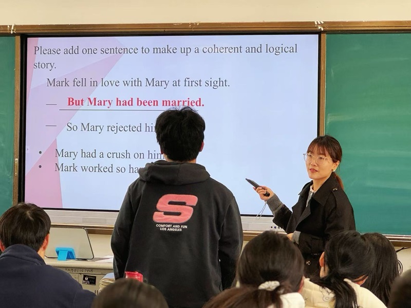 bb5eb3b8dd734f8ab7b88bb752ea12f3.jpg
