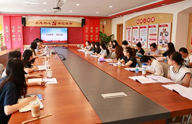 聚力教研明航向，精研作业提效能 ——园区小学语文学科专项调研（1）